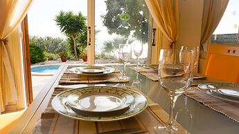 Beachfront Azura Sunrise