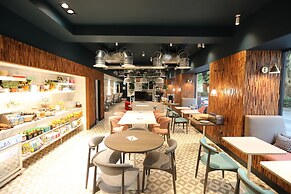 room2 Southampton Hometel