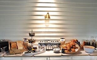 room2 Southampton Hometel