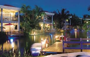 Swan Lake Villa Resort