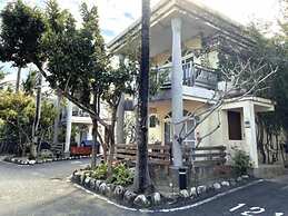 Swan Lake Villa Resort