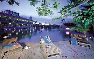 Swan Lake Villa Resort