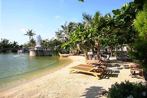 Swan Lake Villa Resort