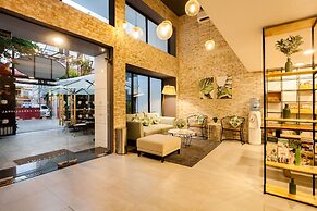 La Regatta Boutique Residences