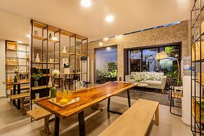 La Regatta Boutique Residences