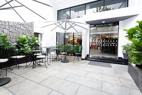 La Regatta Boutique Residences