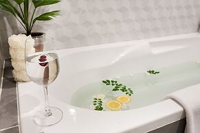 La Regatta Boutique Residences