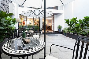 La Regatta Boutique Residences