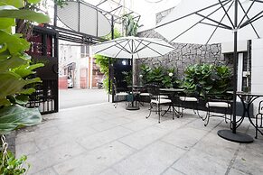 La Regatta Boutique Residences