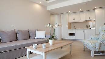 Royal Nidri Hotel & Apartments