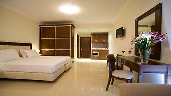 Royal Nidri Hotel & Apartments