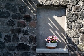 Elements of Caldera Suites