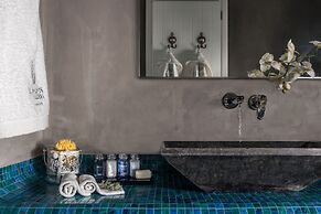 Elements of Caldera Suites