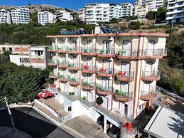 Unico ApartHotel