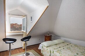 Old Town Sunrise Apartments