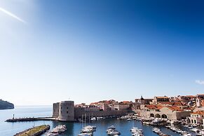 Old Town Sunrise Apartments