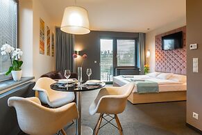 Onyx Luxury