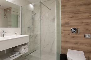 Onyx Luxury