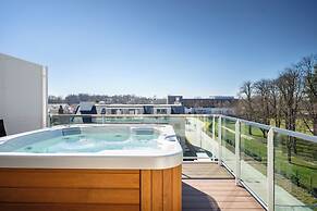Onyx Luxury