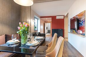Onyx Luxury