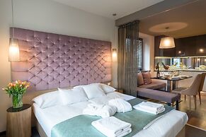 Onyx Luxury