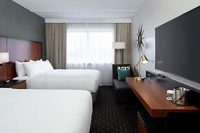 DoubleTree by Hilton Montreal Airport