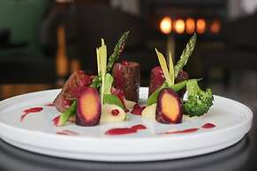 DoubleTree by Hilton Montreal Airport