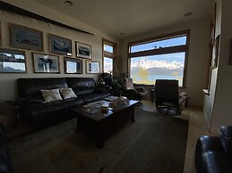 Front Row Bed and Breakfast