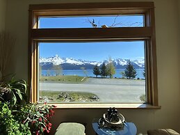 Front Row Bed and Breakfast