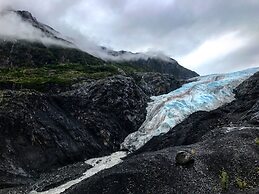 Front Row Bed and Breakfast