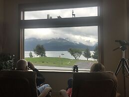 Front Row Bed and Breakfast