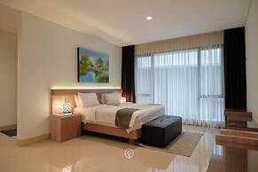 Magenta Hill View 6BR Villa with a Private Pool