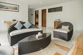 Magenta Hill View 6BR Villa with a Private Pool