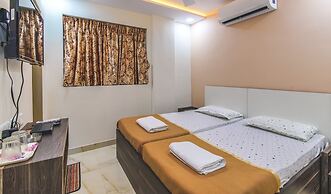 Hotel Nest In, Malad