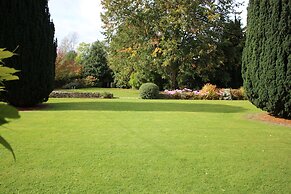 Charney Manor
