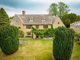 Charney Manor