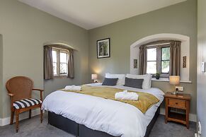 Charney Manor
