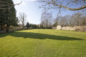 Charney Manor