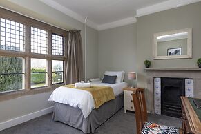Charney Manor