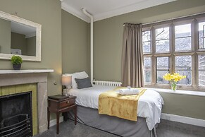 Charney Manor