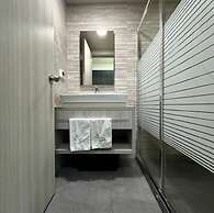 Le Six Resort Hotel