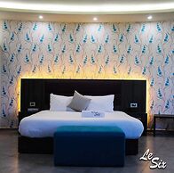 Le Six Resort Hotel