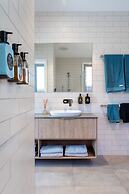 160 Steps from Yallingup Beach