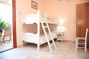 Ventoura Studios & Apartments