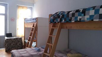 Vareron Hostel