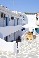 Kalimera Studios and Apartments