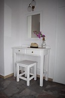 Kalimera Studios and Apartments