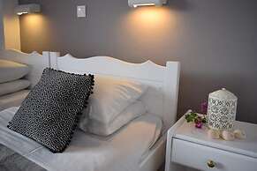 Kalimera Studios and Apartments