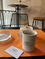 The White Orient Hotel