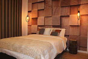 Ocean Center Apartments